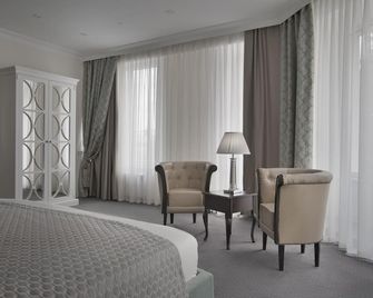 London Boutique Hotel - Quichinau - Quarto