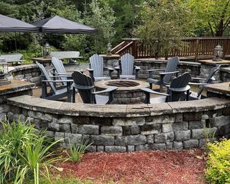 Box Canyon Cabins - Seward - Patio