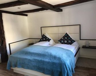 Hotel zum Braunen Hirschen - Bad Driburg - Slaapkamer