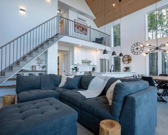 Le Jem Saint-CÔme | Hot Tub | Panoramic View - Saint-Côme - Living room