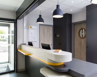 Hôtel Première Classe Chartres Barjouville - שארטרה - דלפק קבלה