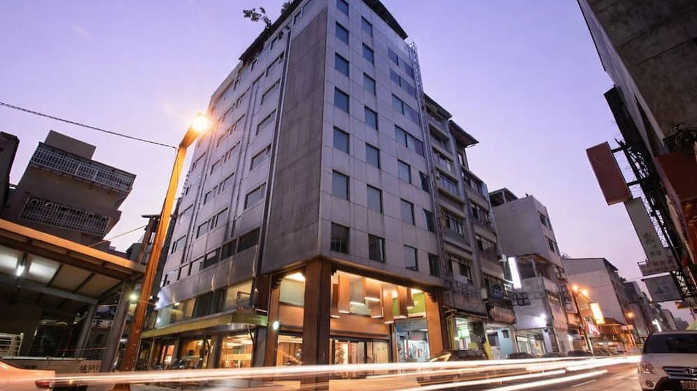 Fooyee Hotel - Taichung Train Station