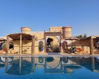 Dar Tafouyte - Merzouga - Piscina