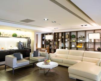 جست سليب كاوهسيونغ ظونجزينغ - مدينة كاوهسيونغ - ردهة