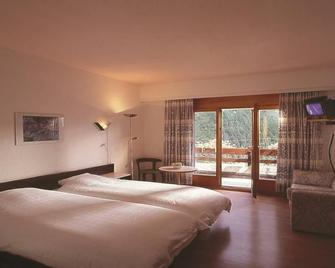Hotel du Pigne - Evolène - Bedroom