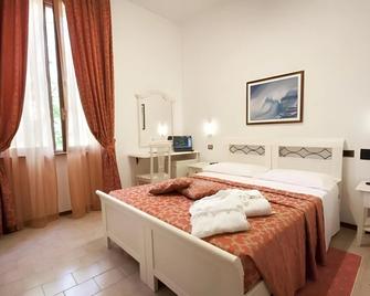 Hotel Carancini - Salsomaggiore Terme - Bedroom