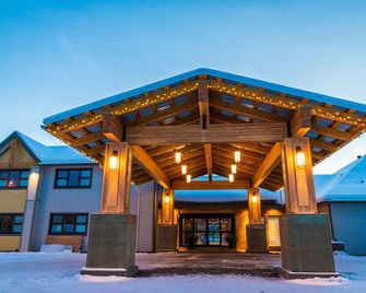 Prestige Hudson Bay Lodge, Premier Collection - Smithers - Building
