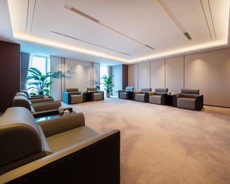 Even Hotel Qingdao Laoshan By IHG - Qingdao - Oleskelutila