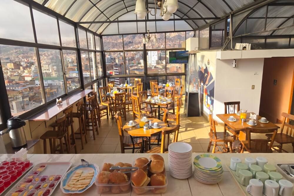 Bolivian Heights Hostel - לה פאז - מסעדה