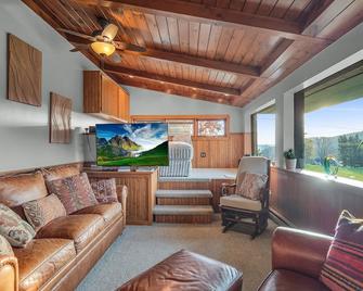 The Eagles Nest - Ellicottville - Sala de estar
