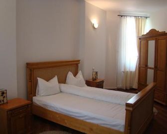 Vila Carpathia - Slottet Bran - Sovrum