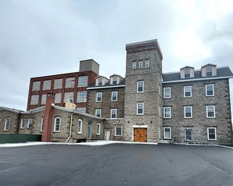 Tri Century Mill Suites - Carleton Place - Gebäude
