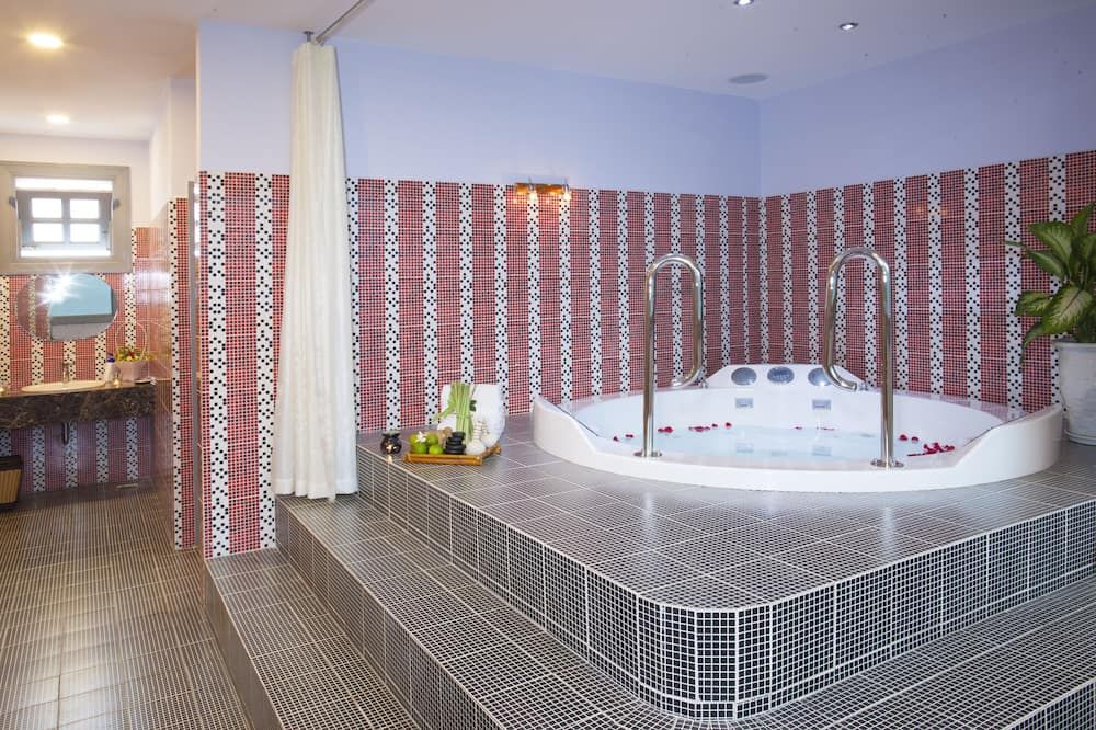 Rembrandt Hotel Nha Trang - נה טראנג