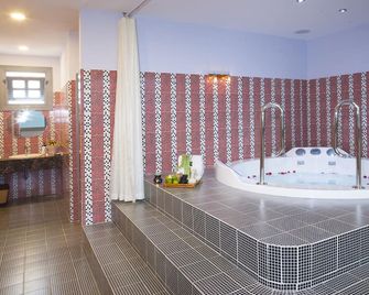 Rembrandt Hotel Nha Trang - נה טראנג