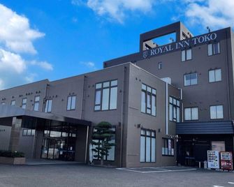 Royal Inn Toko - Izumi - Building