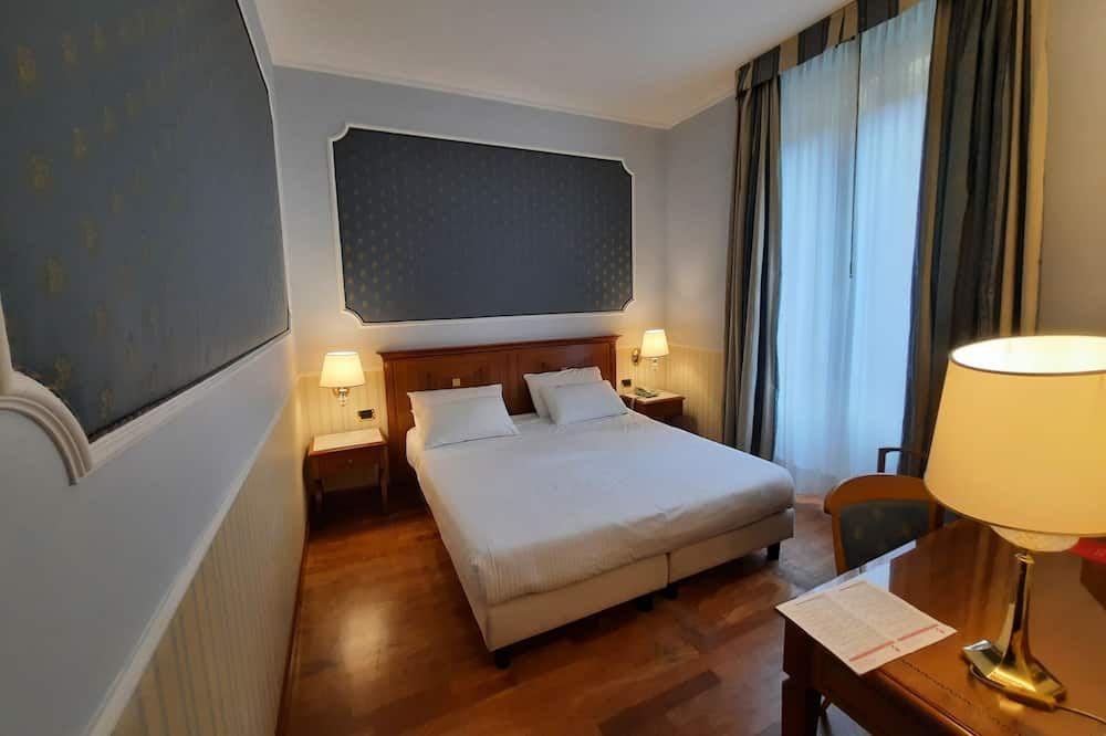 Andreola Central Hotel