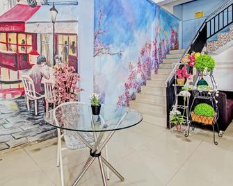 Capital O 93361 Dynasty Inn Syariah - Pekalongan - Lobby
