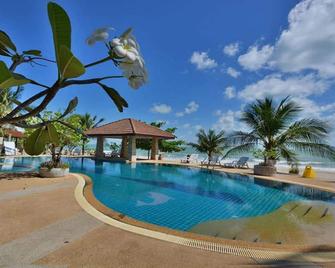 Alongkot Beach Resort Khanom - Khanom - Piscina