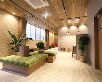 بي فان ن ت شويروهاشي - هوستل - أوساكا - ردهة