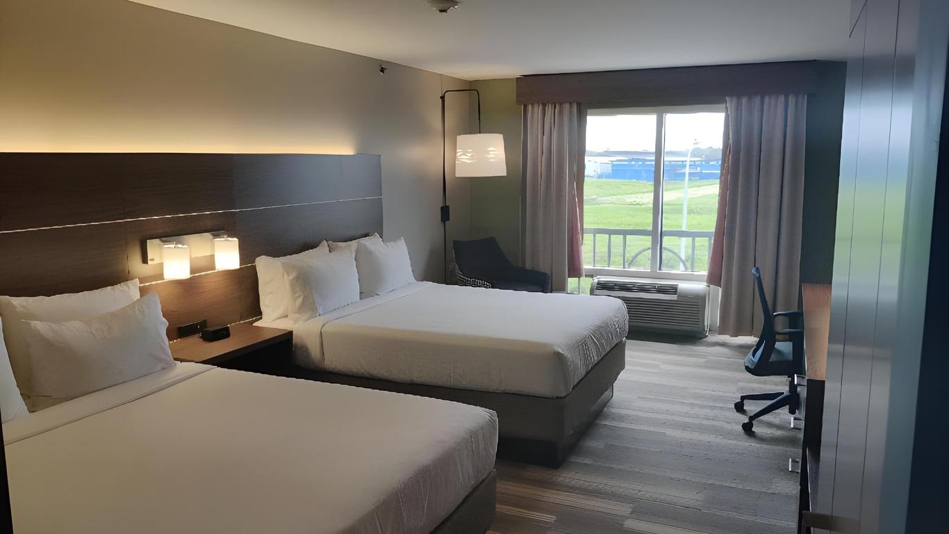 Holiday Inn Express & Suites Trincity Trinidad Airport