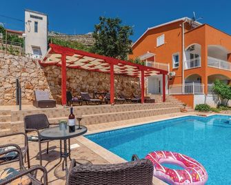 オレビックの3部屋宿泊 - オレビック - プール