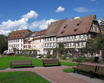 Chambre d'hôtes du schneeberg - Hochfelden - Building