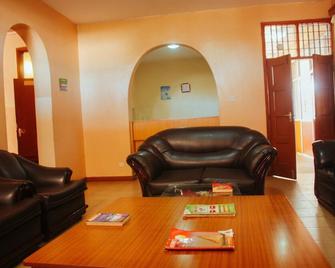 Dream House Hotel Ltd - Kisumu - Sala de estar