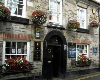 The Ship Inn - St. Austell - Building