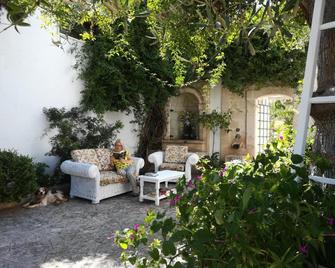 Masseria Don Sante - Fasano - Патіо