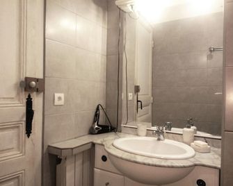 Nice Center Room - Nice