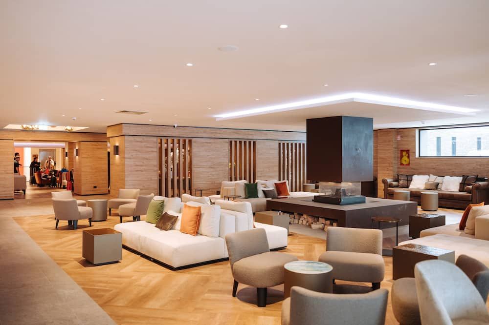 فالتور سيرفينيا كريستالو سكاي ريزورت - برويل - كيرفينيا - ردهة