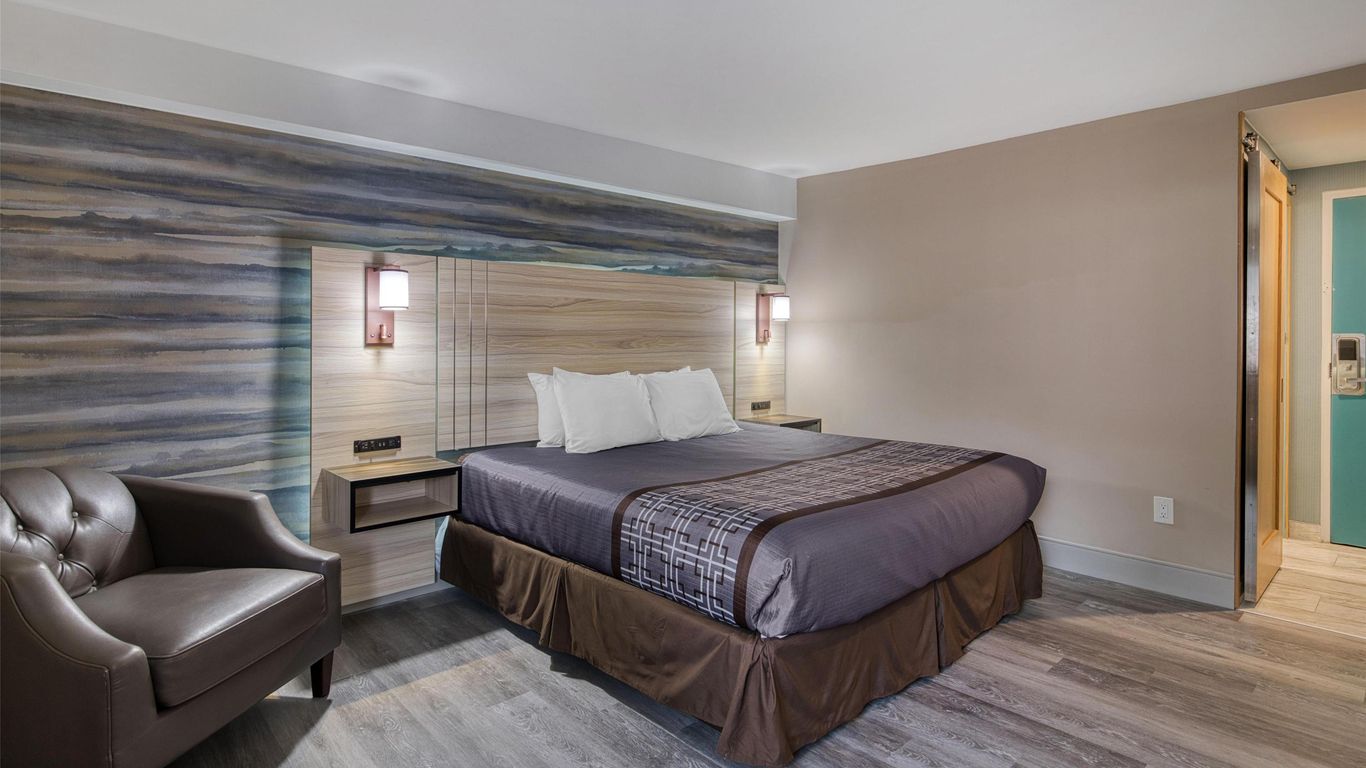 Yankee Clipper Inn, SureStay Collection by Best Western