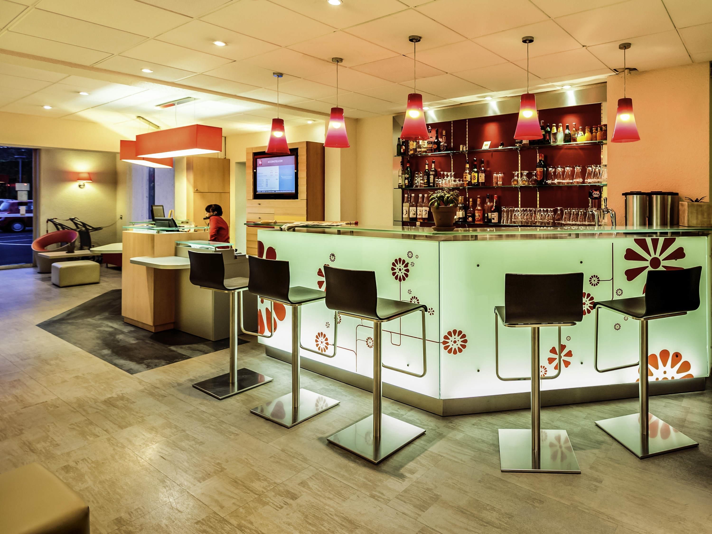 Ibis Clermont Ferrand A71 A75 La Méridienne - Clermont-Ferrand - Bar