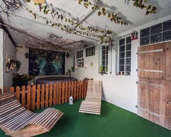 Familienferienhaus Villa-Spatzenlust im Weltkulturerbe oberes Mittelrheintal - Eschbach (Nastätten) - Patio