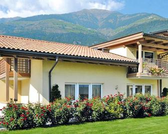Apartment in Schlanders with garden - Silandro - Edificio