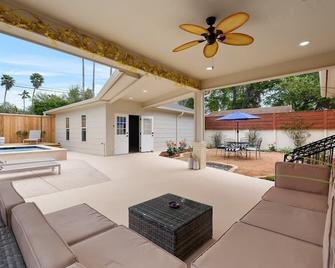 Charming Home in Downtown McAllen - McAllen - Lobby