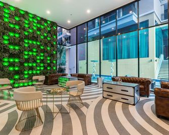 Citrus Grande Hotel Pattaya by Compass Hospitality - Pattaya - Patio