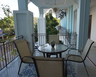Crystal Palace Hotel Nongkhai - Nong Khai - Balcón