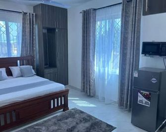 Grey Pearl Apartments Studio 001 - Malindi - Bedroom