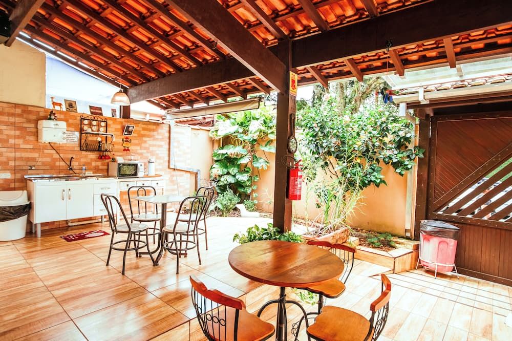 فلين بوزادا برايا دو بيريكي - إلهابيلا - شرفة مرصوفة