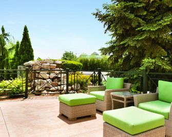 Hilton Garden Inn Niagara-on-the-Lake - ניאגרה און-דה-לייק - פטיו