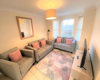 Johnson Townhouse - Wellingborough