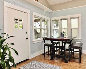 Park Avenue Beach Paradise - Chic & Secluded 4 Bdr - Long Beach