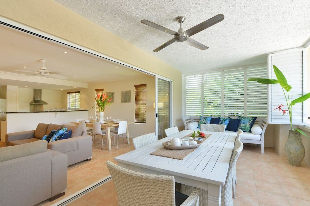 Cayman Villas - Port Douglas