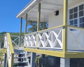 Reef View Villa - Urlings - Balcony