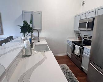 Charming 3-bedroom townhome in beautiful downtown Valdez. - Valdez