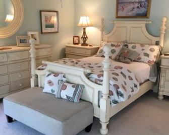 Cape May Beautiful Condo(5minutes to the Beach) - Cape May - Bedroom