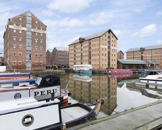Elliot Oliver - Luxurious Two Bedroom Apartment in The Docks - Gloucester - Atrakcje