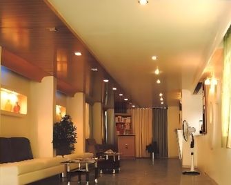 Hotel President - Porbandar - Lobby