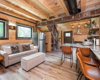 The Barn Owl at Red River Gorge, Kentucky - Campton - Sala de estar